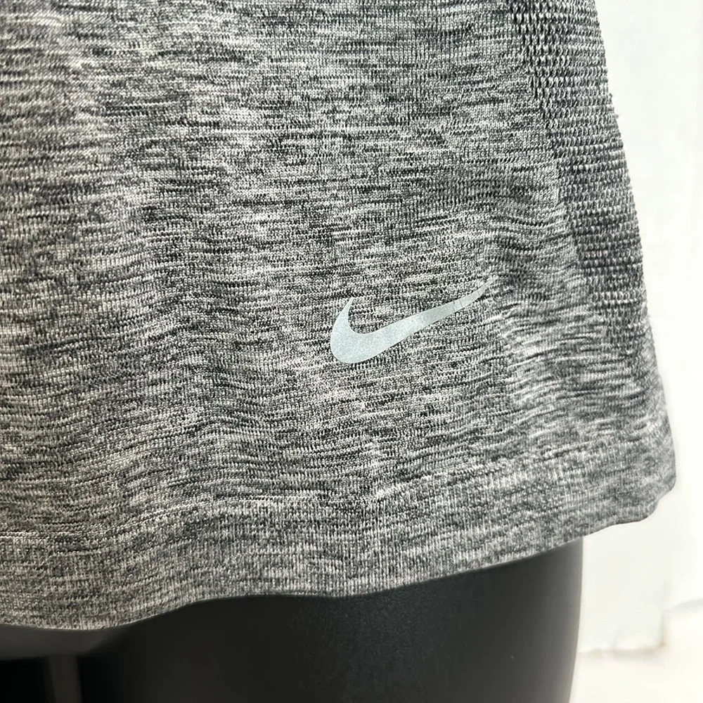 Nike racerback heather gray small